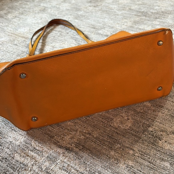 Tumi yellow/ Orange Tote Bag with Structured Design - carry on attach ability - Picture 3 of 7